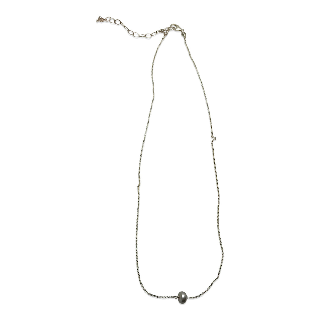 GREY TINY PEARL NECKLACE