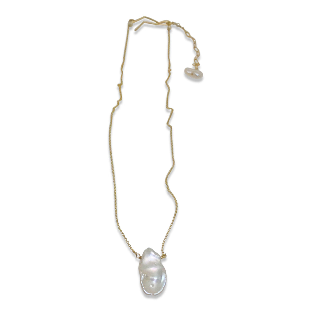 IVORY KESHI PEARL SIMPLE DROP NECKLACE