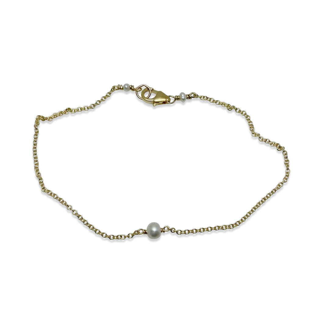 IVORY TINY PEARL BRACELET