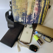 CERULEAN LIME CROSSBODY HANDBAG