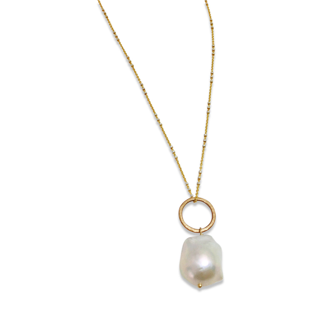 IVORY BAROQUE PEARL PENDANT NECKLACE